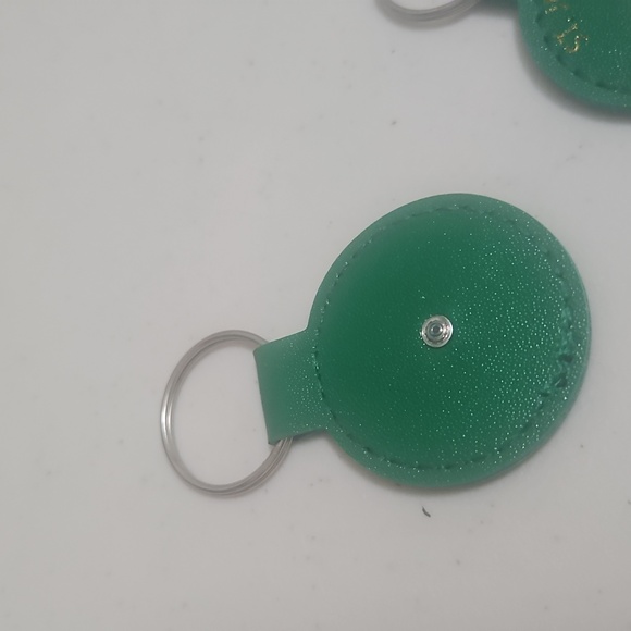 Green Key Holder Set Of 2 ST JUDES - Picture 5 of 5